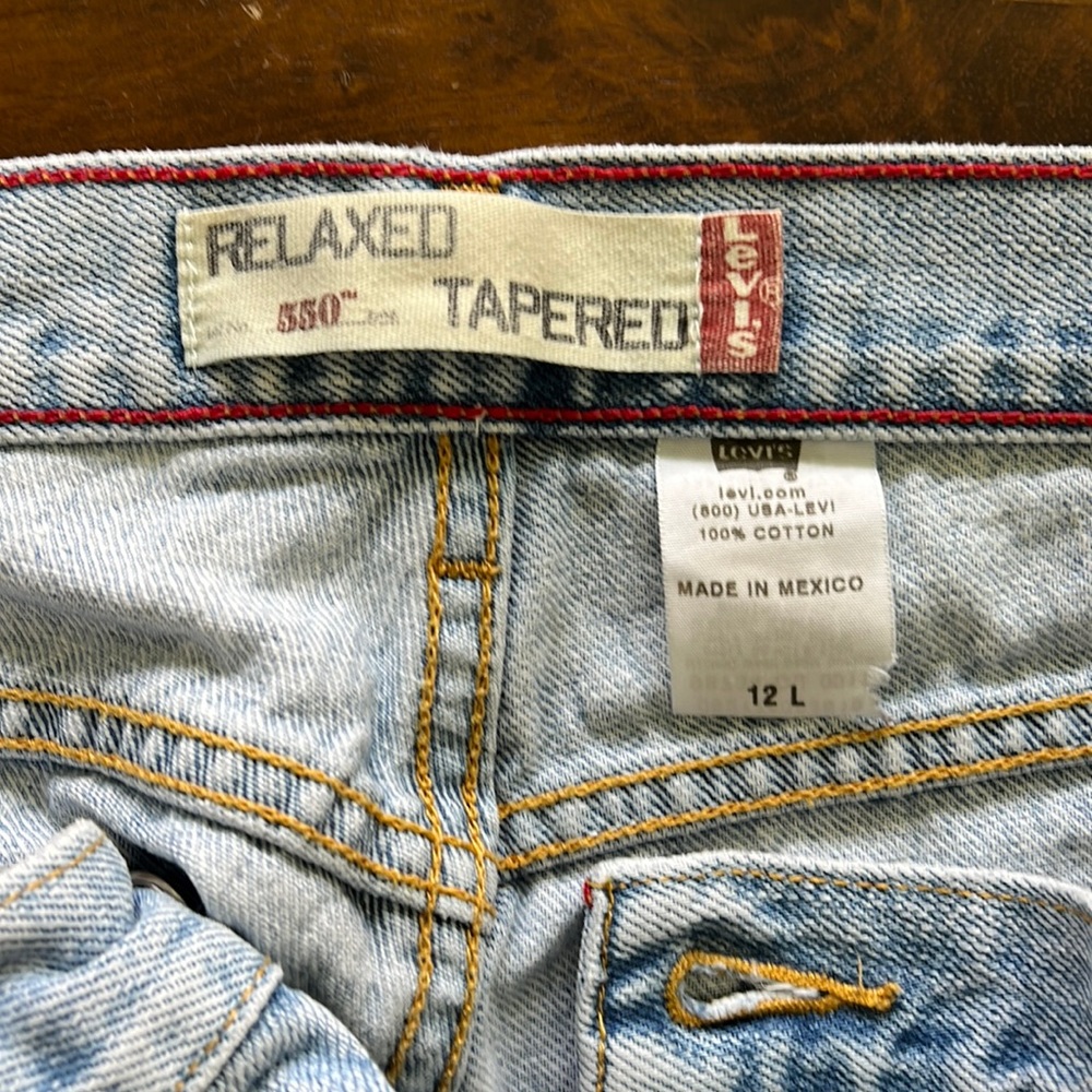 High rise Levi’s 550 Cut off vintage jeans shorts - Picture 2 of 6